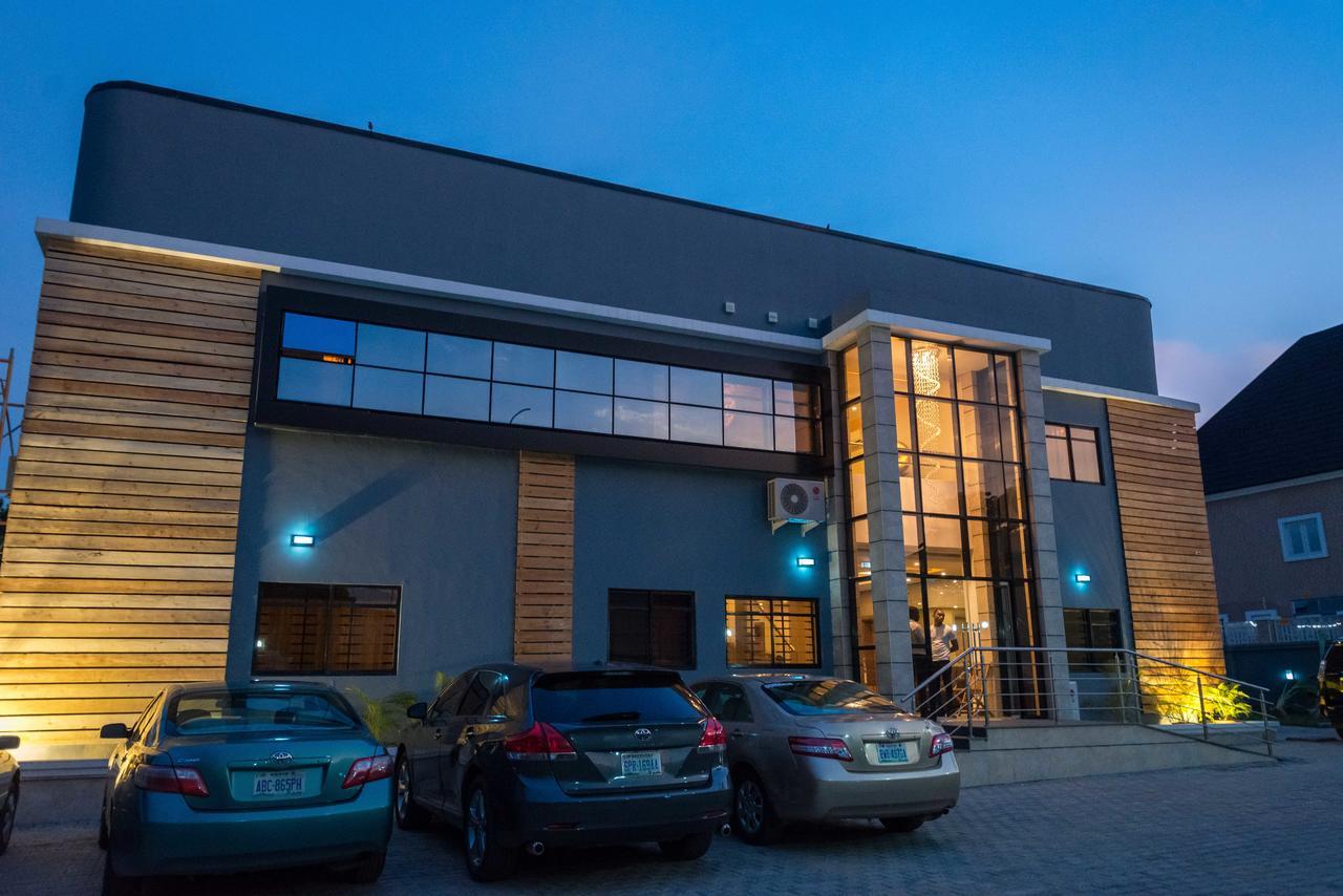 Iris Hotel Wuse 2 Abuja Buitenkant foto