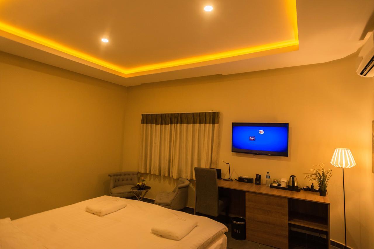 Iris Hotel Wuse 2 Abuja Buitenkant foto