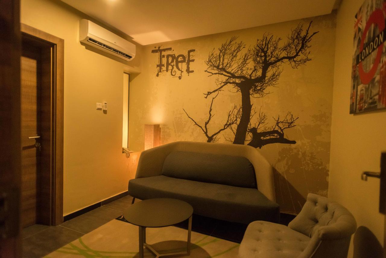 Iris Hotel Wuse 2 Abuja Buitenkant foto