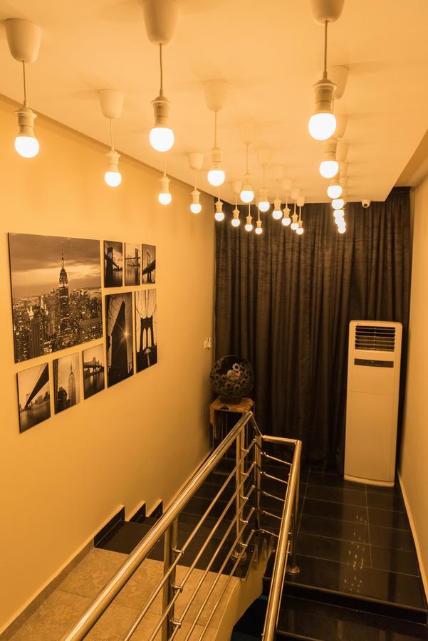Iris Hotel Wuse 2 Abuja Buitenkant foto