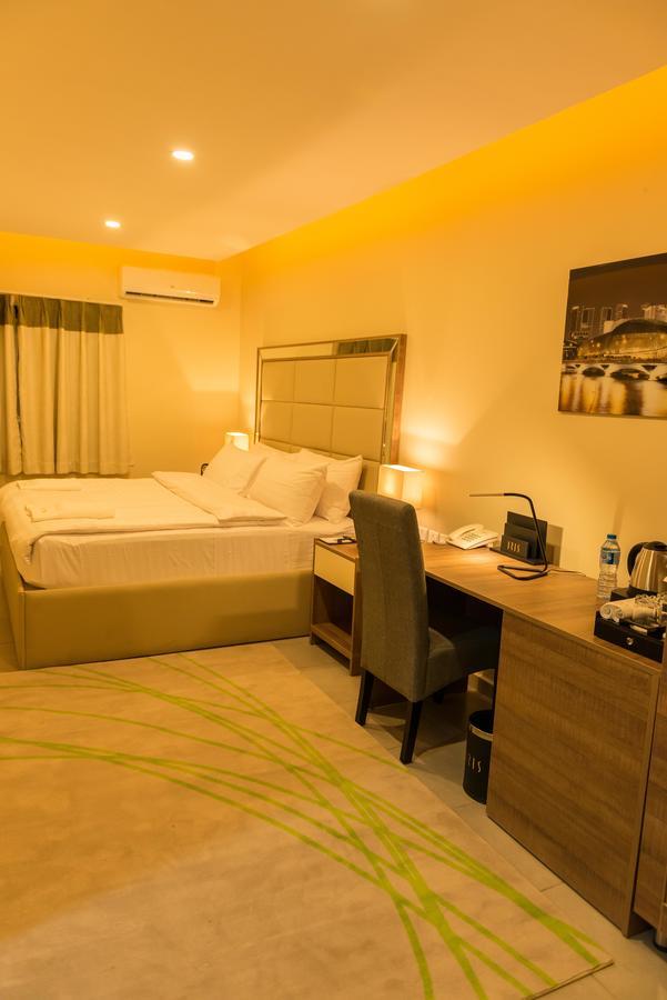 Iris Hotel Wuse 2 Abuja Buitenkant foto
